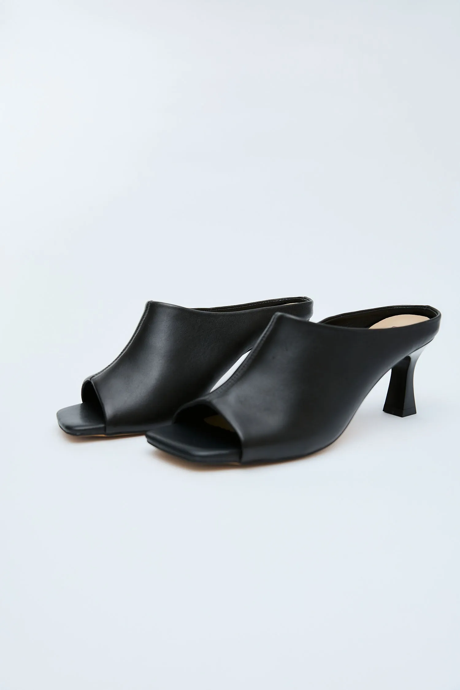 Nora Black sold by Lonza product image thumbnail 2