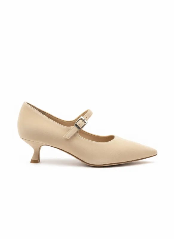 Calie Beige made by Lonza