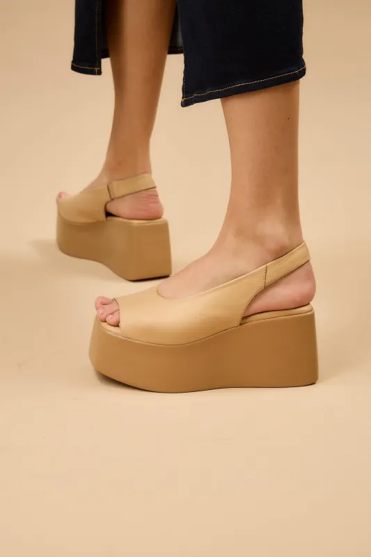 Ariadne Tan made by Lonza