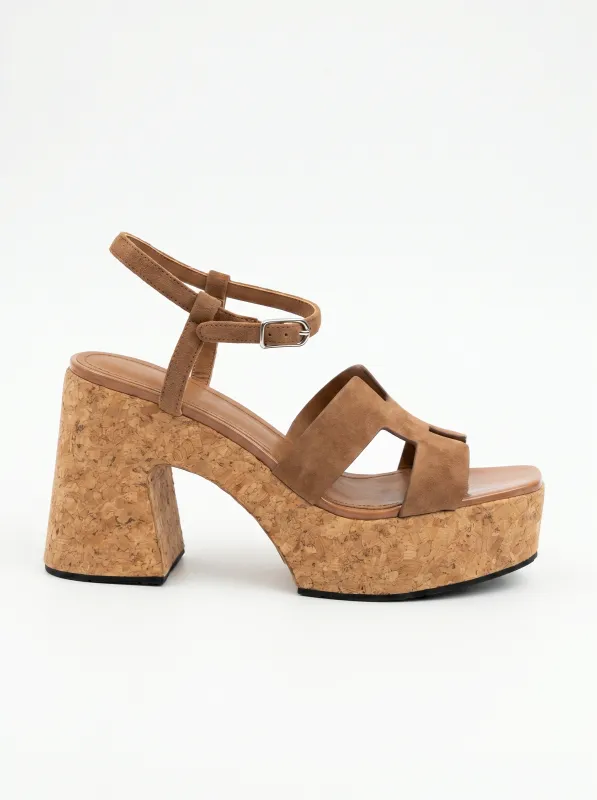 Rora Camel made by Lonza