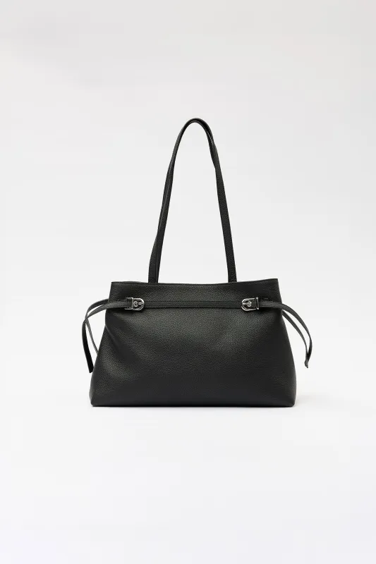 Lucy Black made by Lonza