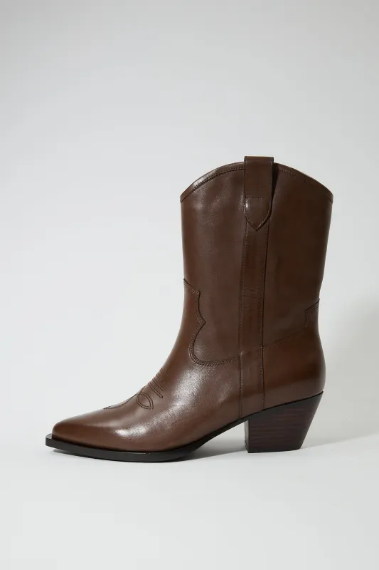 Merope Brown made by Lonza