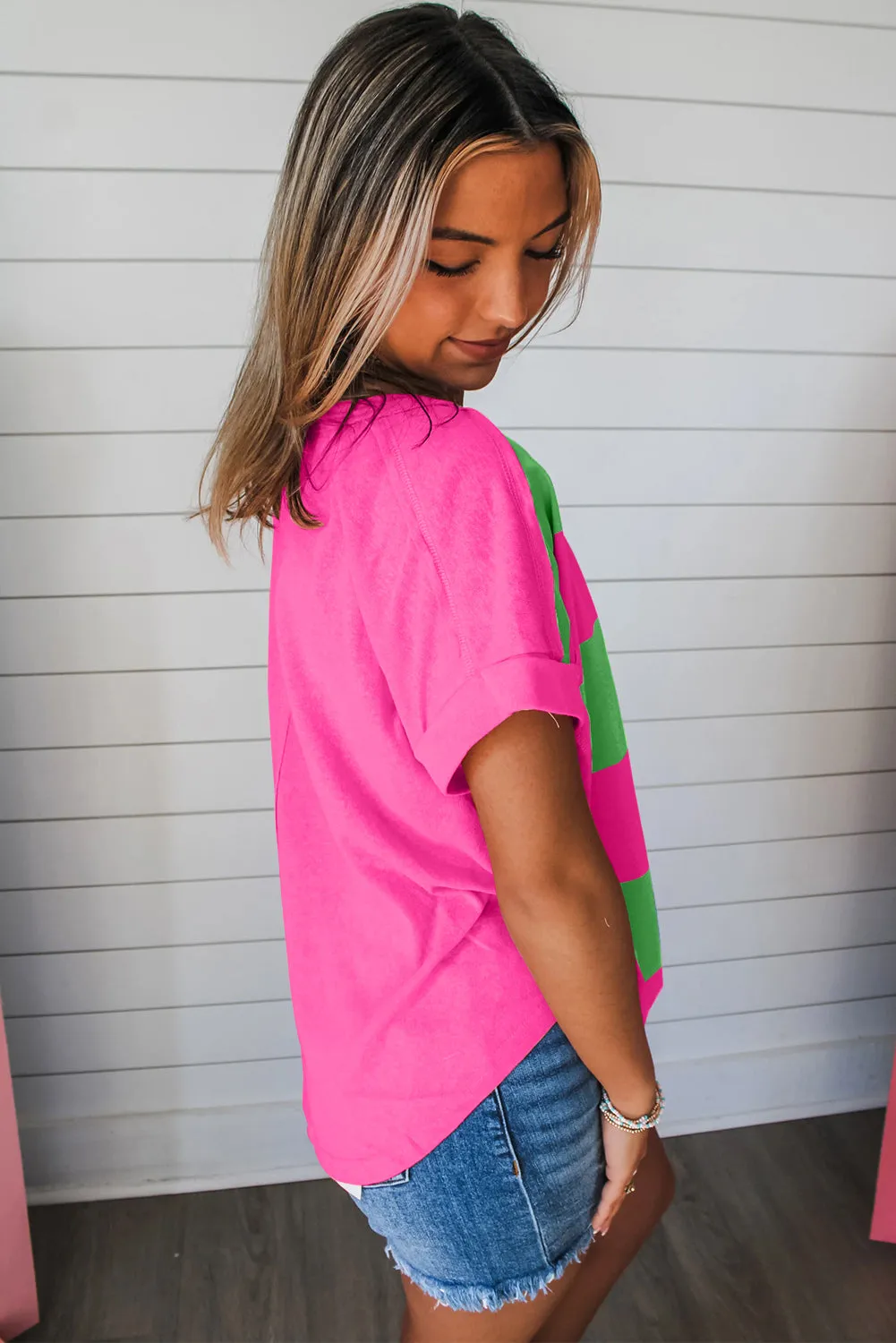 Green Colorblock Rounded Hem Loose T Shirt sold by Beagle Boutique product image thumbnail 2