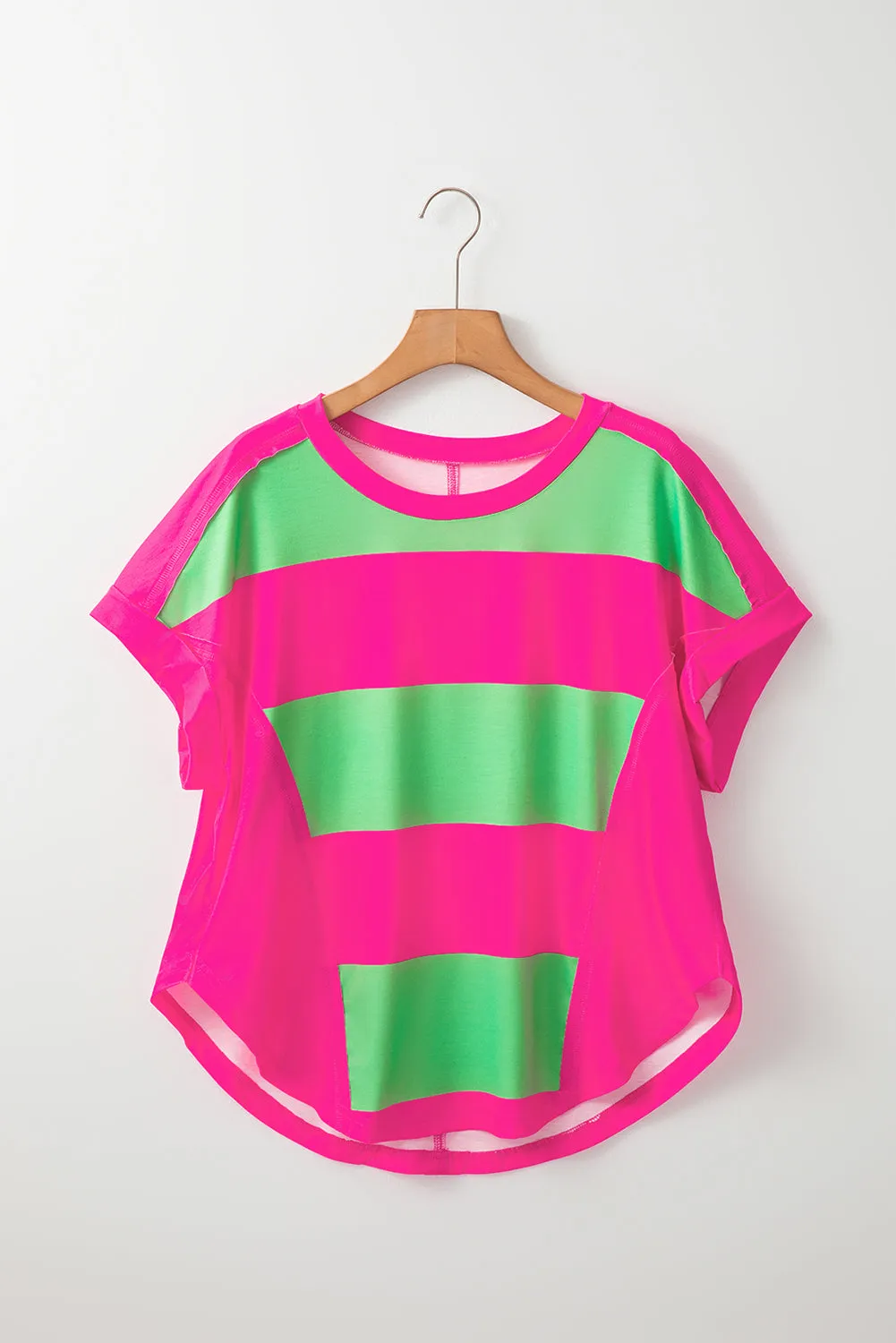 Green Colorblock Rounded Hem Loose T Shirt sold by Beagle Boutique product image thumbnail 4