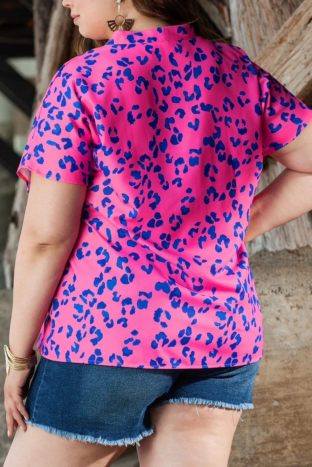Rose Contrast Leopard Print Plus Size V Neck Blouse sold by Beagle Boutique product image thumbnail 2