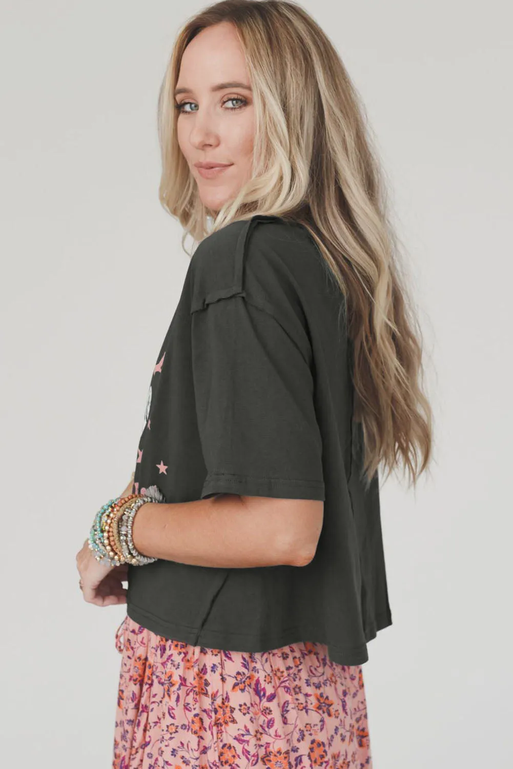Gray WE TRUST IN DOLLY Western Fashion Graphic Tee sold by Beagle Boutique product image thumbnail 2