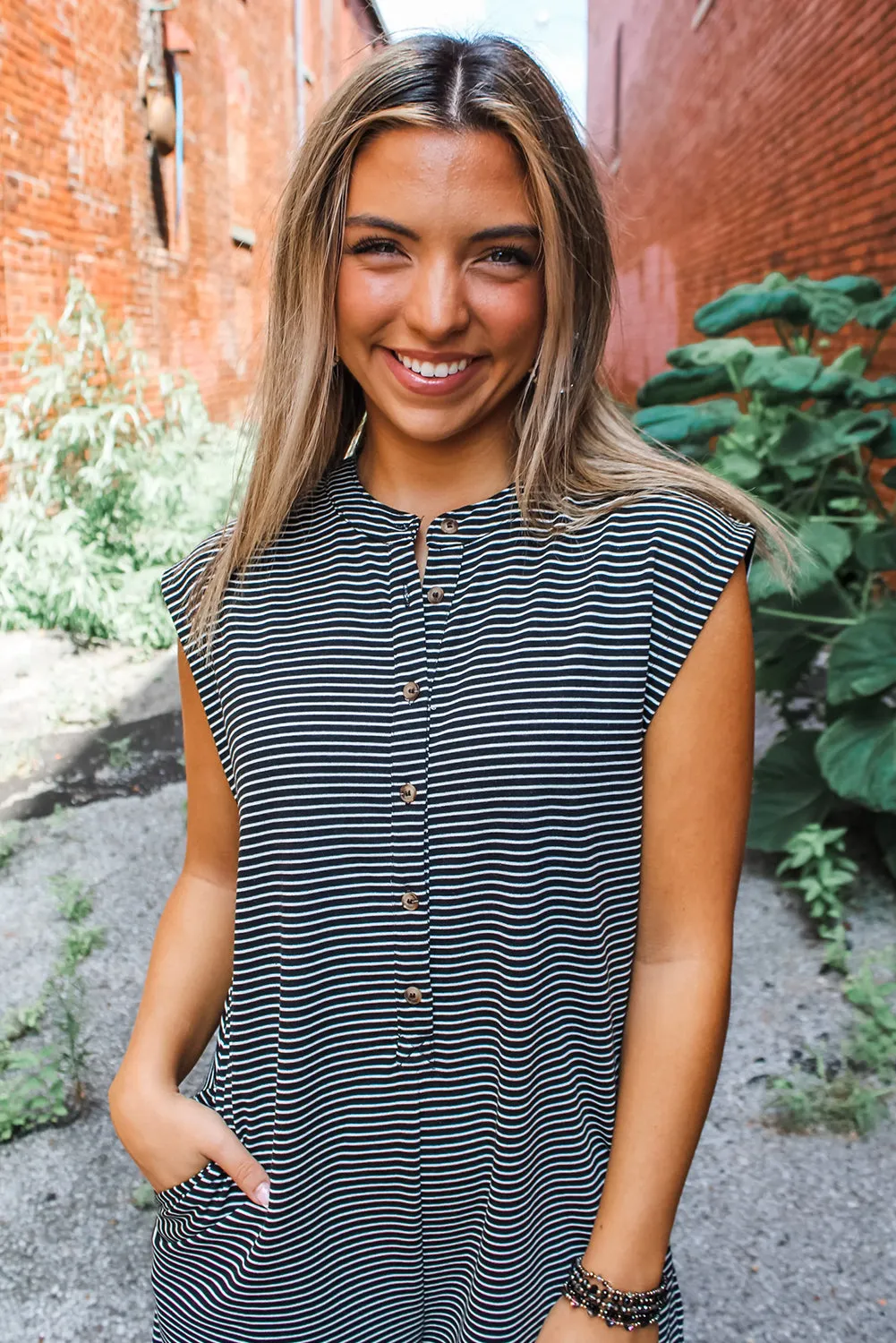 Black white Striped Print Buttoned Wide Leg Sleeveless Jumpsuit sold by Beagle Boutique product image thumbnail 3