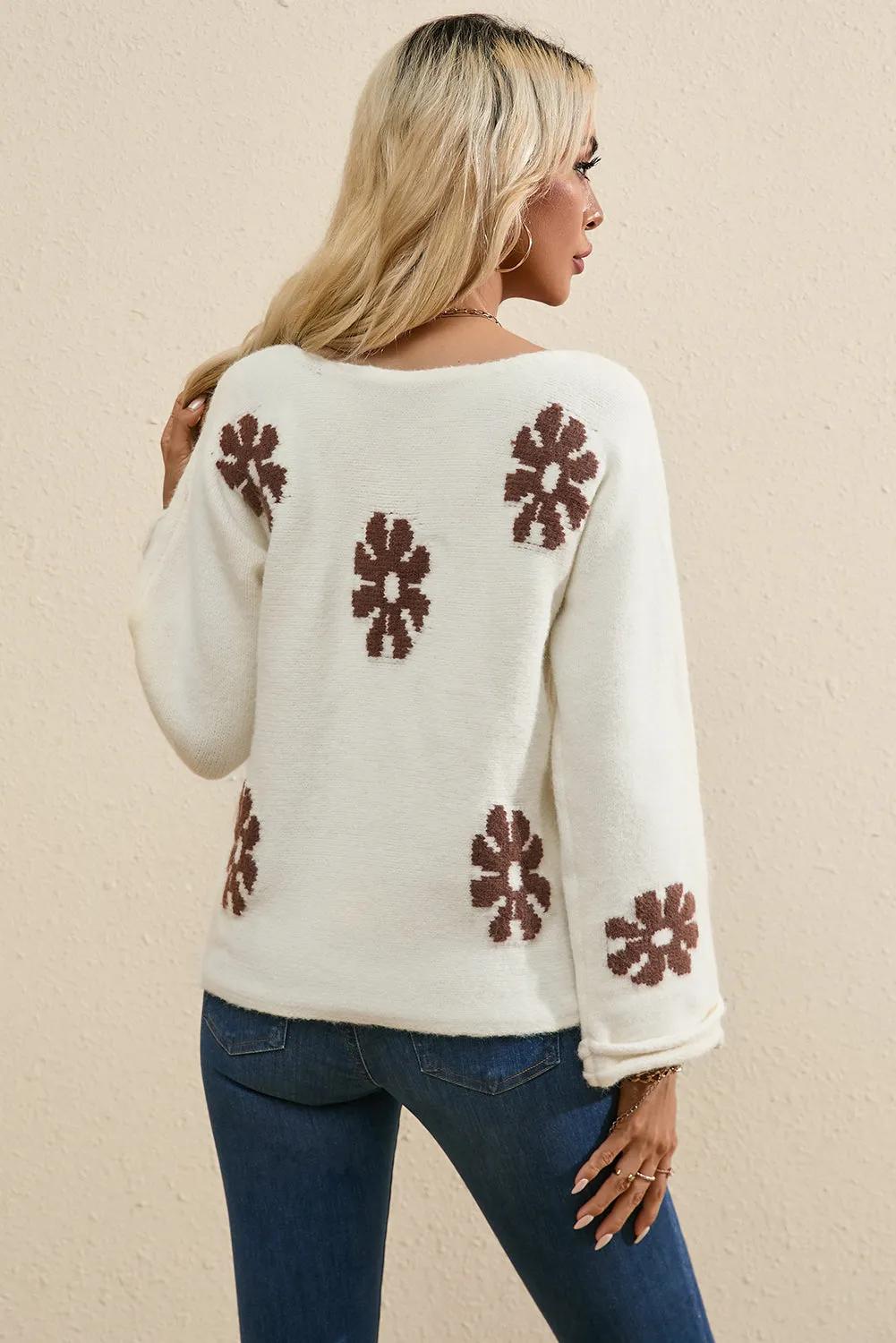 White Colourblock Floral Pattern Round Neck Sweater sold by Beagle Boutique product image thumbnail 5