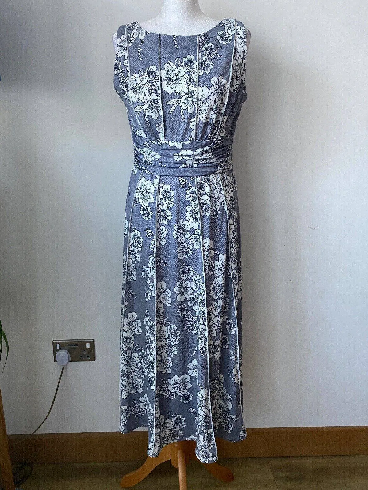 Perceptions New York Dress sold by Beagle Boutique