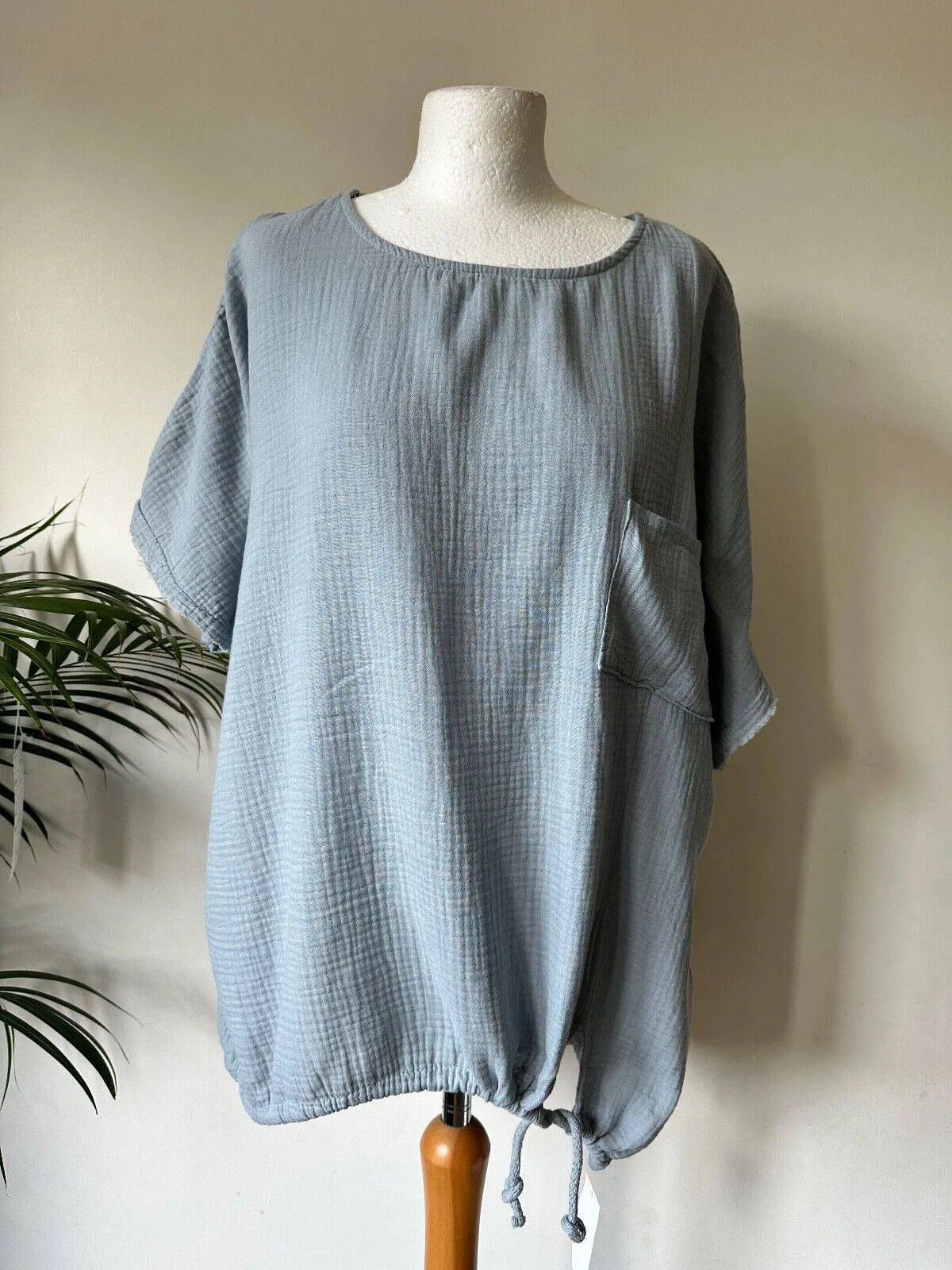 Glossy Made in Italy Tunic Top Size 12- 16 Oversized Boxy sold by Beagle Boutique