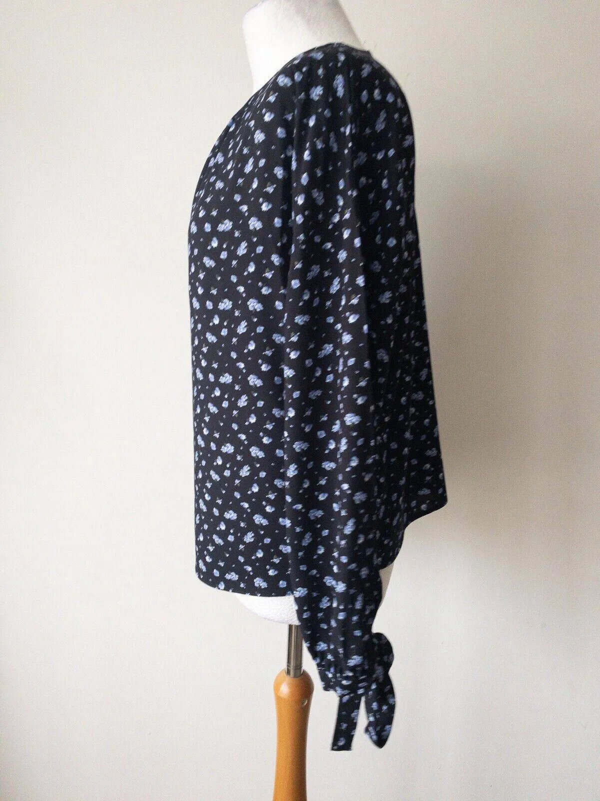 Floral Navy Long Sleeve Top Tie Sleeves Size 10 sold by Beagle Boutique product image thumbnail 4