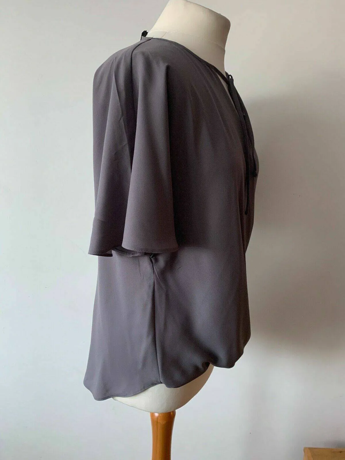 New Look Grey Tie Neck Wrap Blouse Size 8 Draped Short Sleeves sold by Beagle Boutique product image thumbnail 4