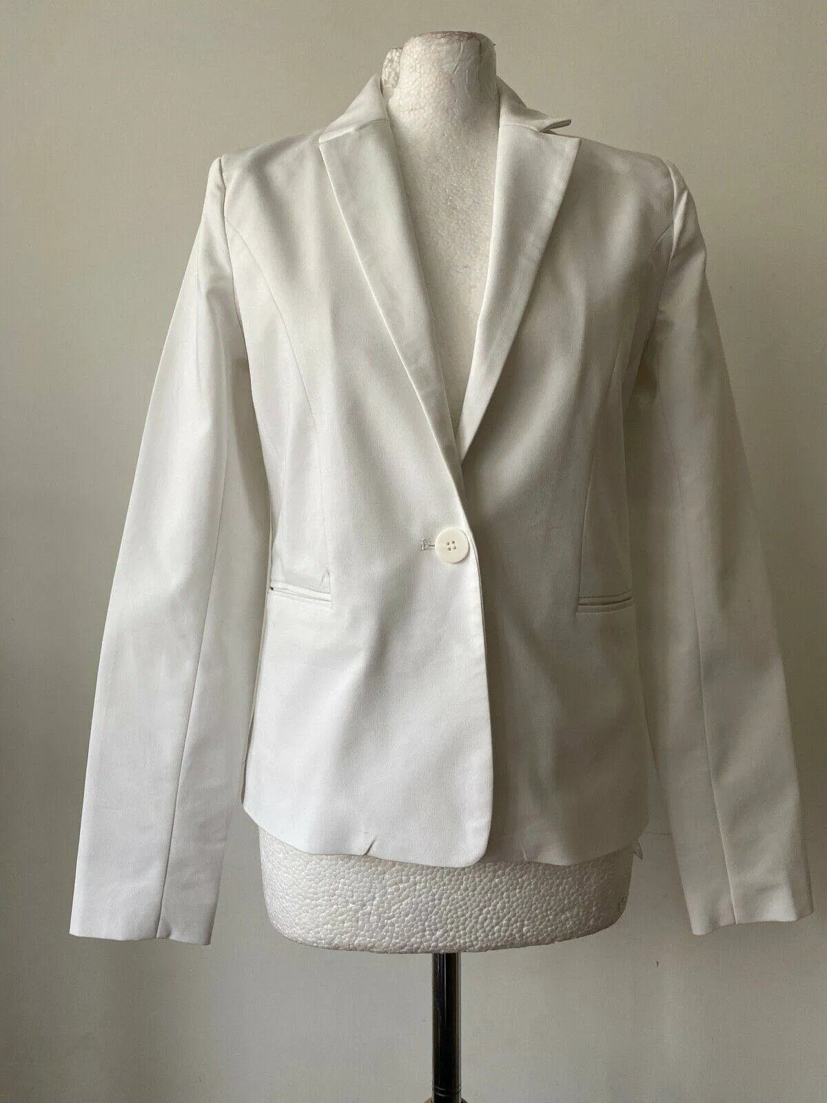 VILLA Viadelia Blazer Size 10 UK / 38 EU White suit jacket sold by Beagle Boutique