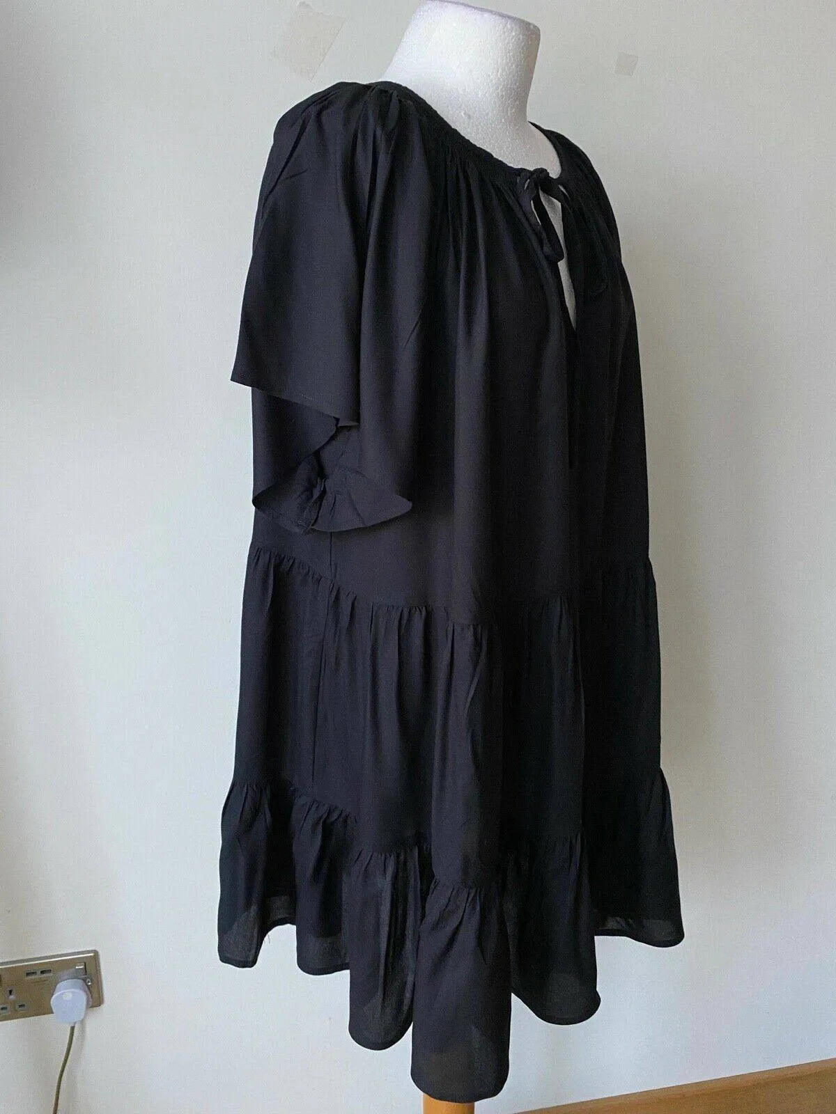 VERY Black Smock Tiered Dress Size 10 sold by Beagle Boutique product image thumbnail 5