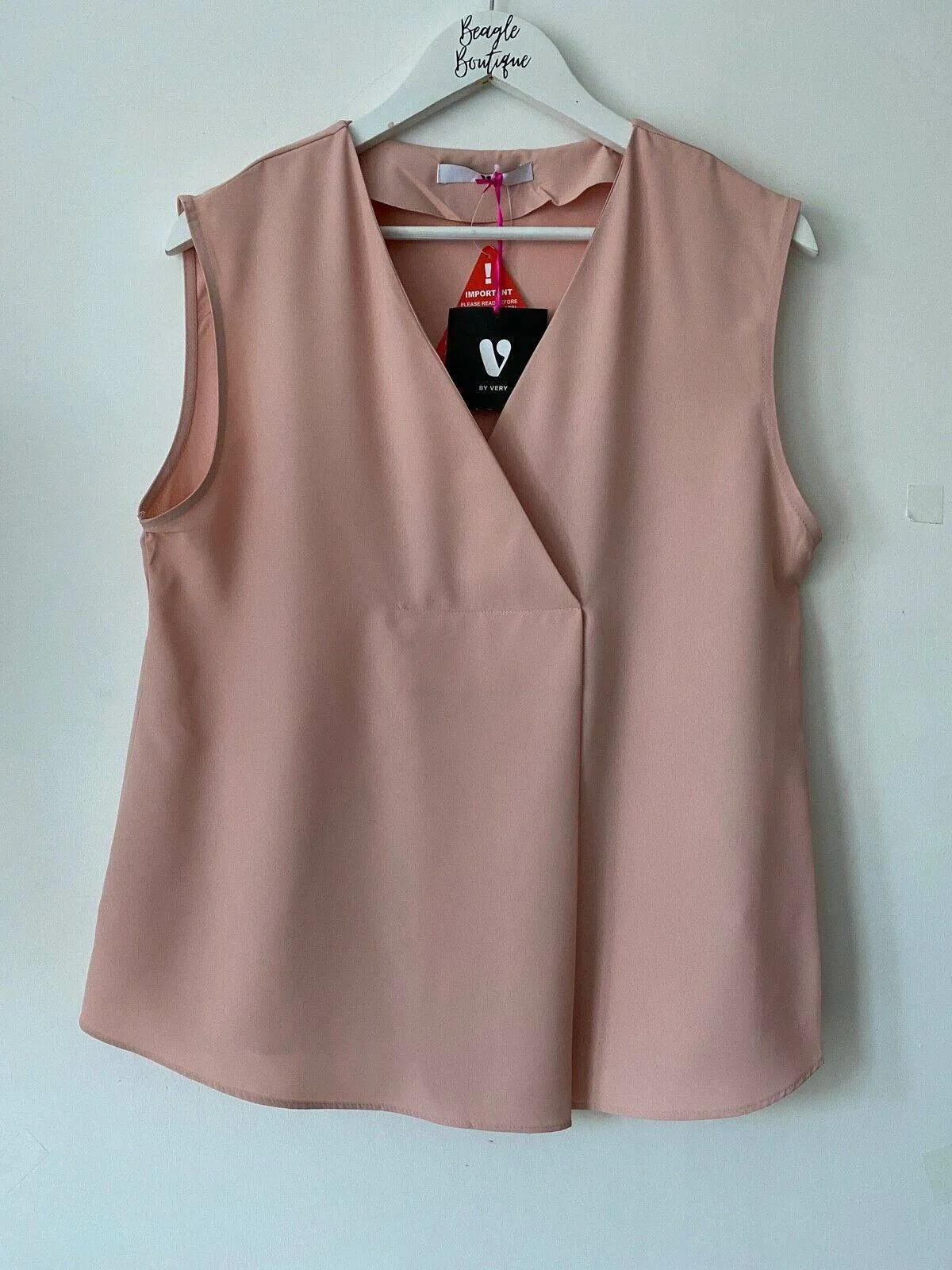 Very Blush Pink V-Neck Sleeveless Blouse Size 12 sold by Beagle Boutique product image thumbnail 4