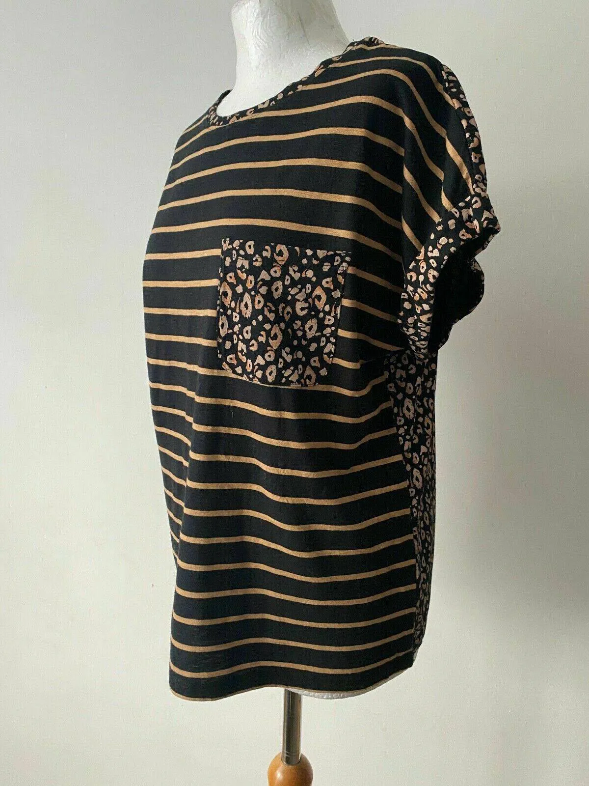 Tu Contrast T-shirt Striped Front Animal Print Back Pocket Top Sizes 16 18 sold by Beagle Boutique product image thumbnail 3
