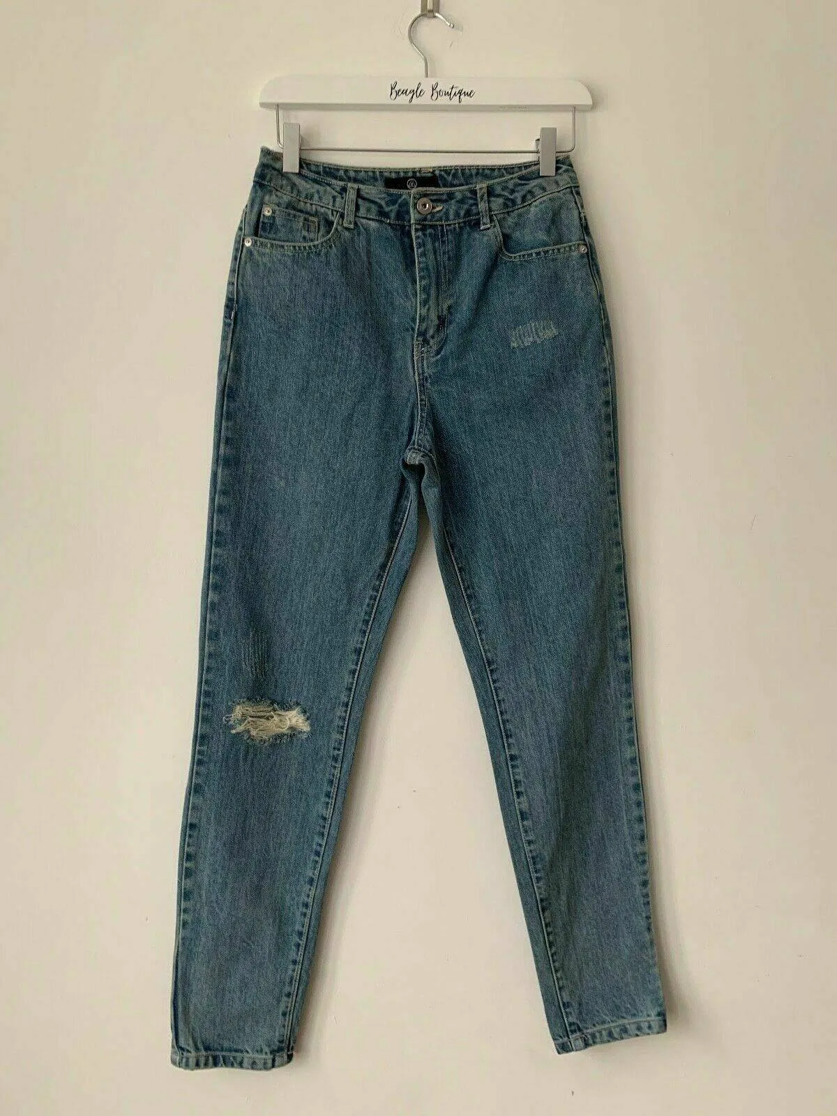 Missguided Blue Mom High Rise Jeans Size 6 Ripped Knee sold by Beagle Boutique product image thumbnail 4