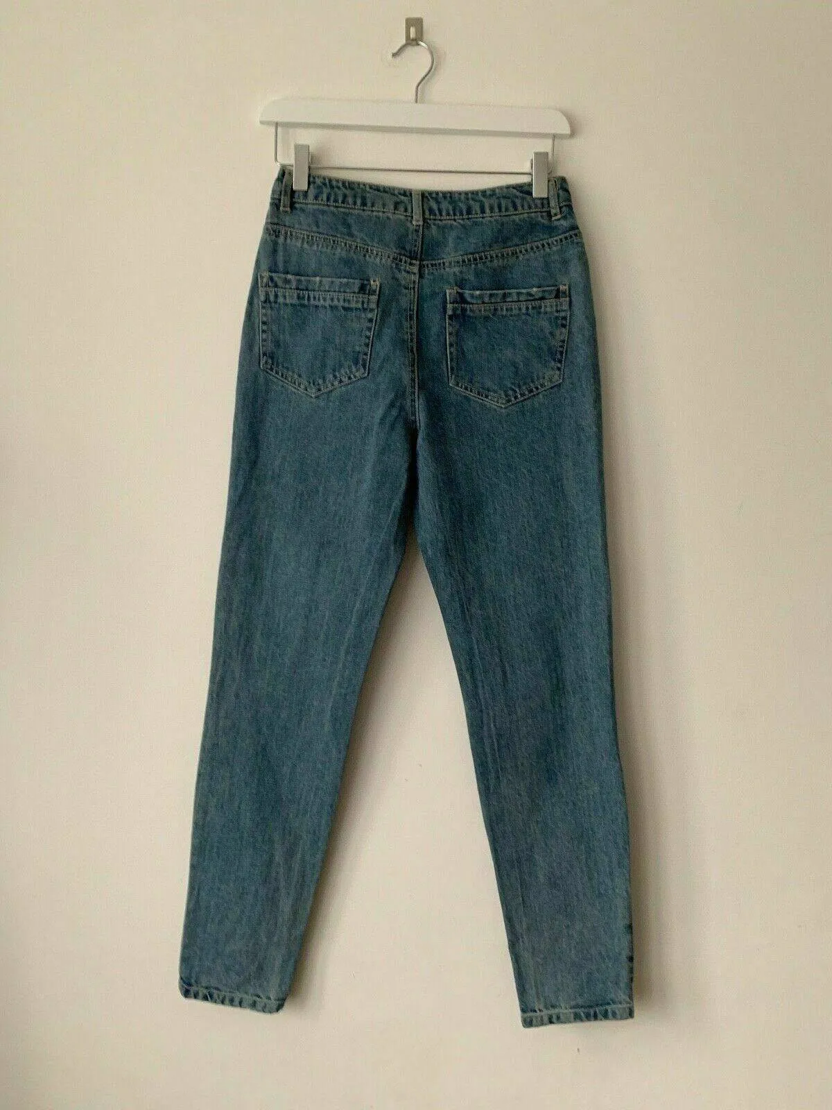 Missguided Blue Mom High Rise Jeans Size 6 Ripped Knee sold by Beagle Boutique product image thumbnail 3