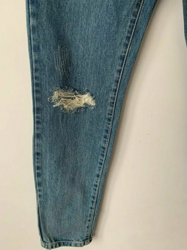 Missguided Blue Mom High Rise Jeans Size 6 Ripped Knee sold by Beagle Boutique