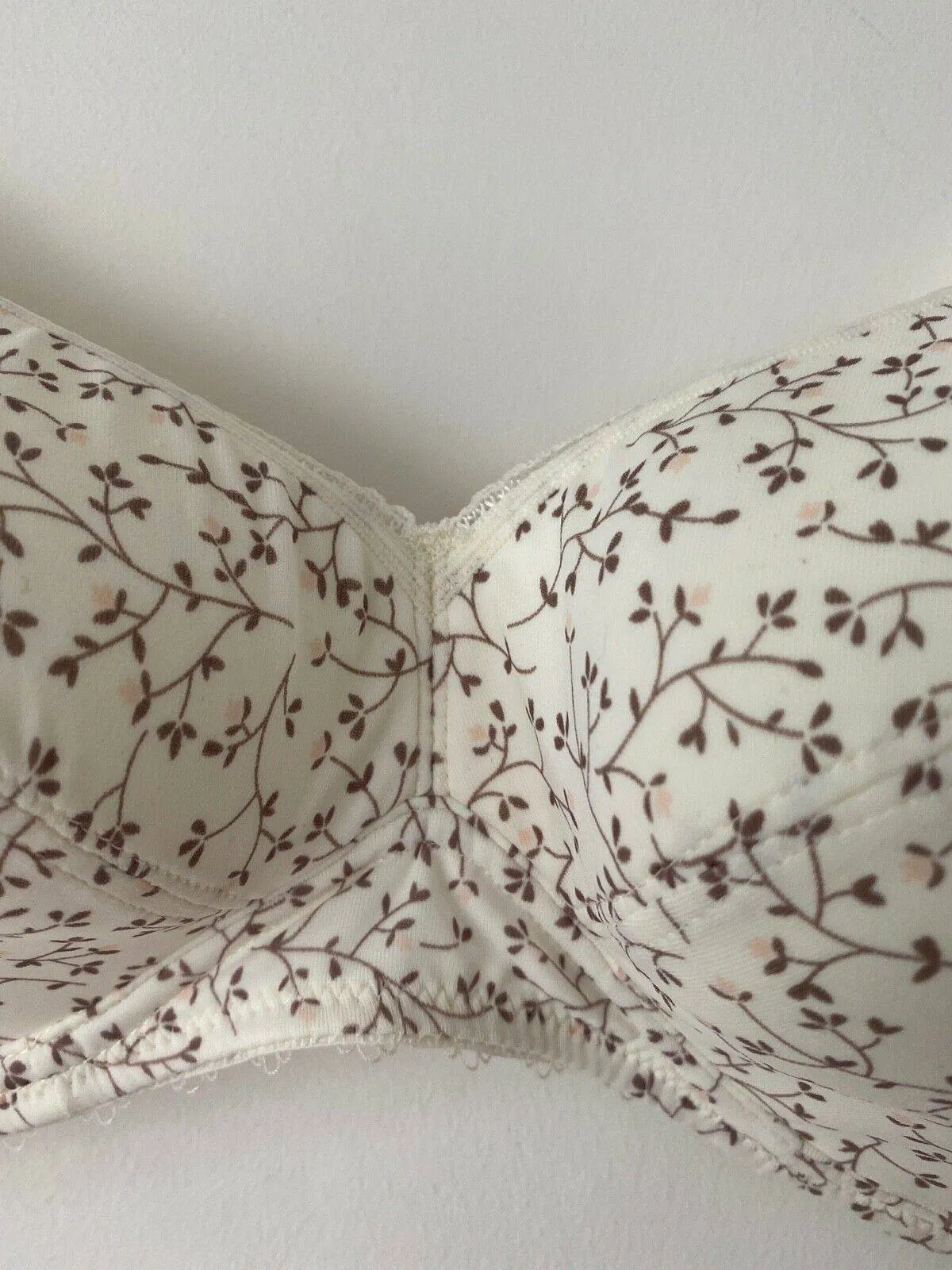 M&S Winter White Non-wired Lightly Padded Bra 36A, 36B, 38A sold by Beagle Boutique product image thumbnail 3