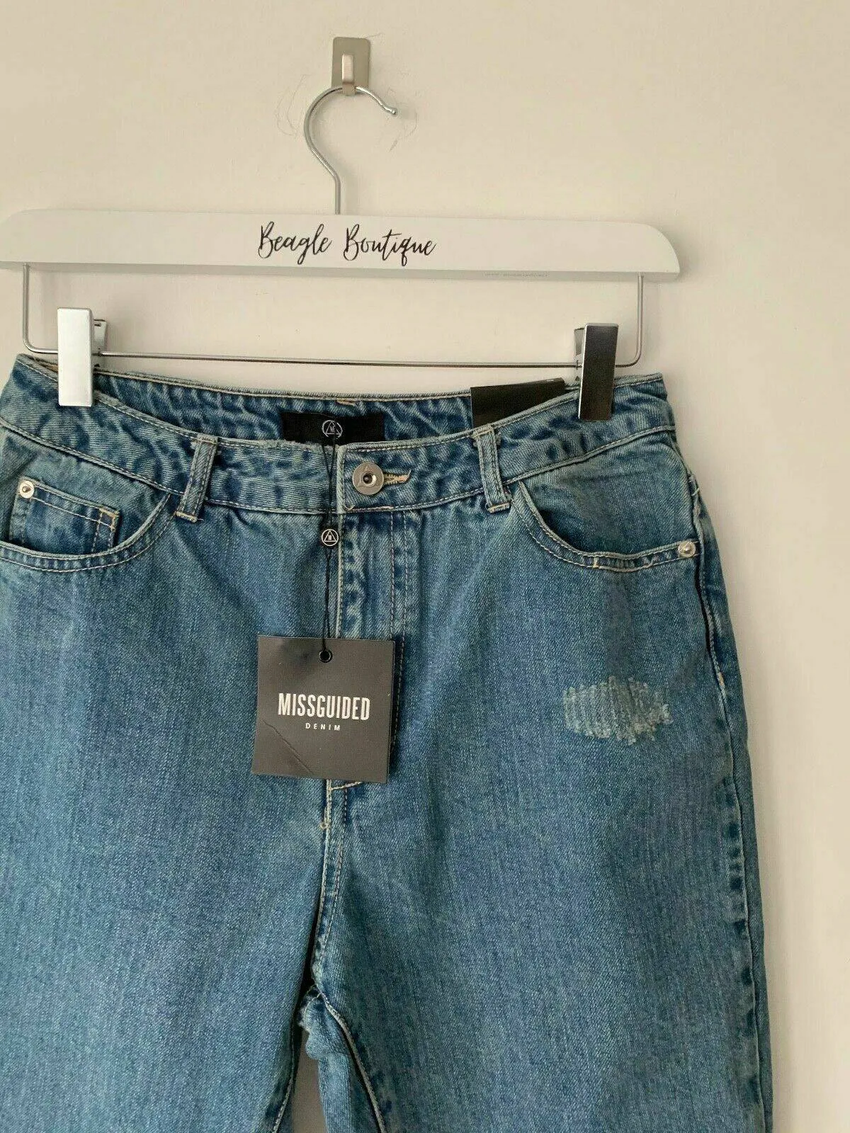 Missguided RIOT Ripped Knee Bleach High Rise MOM Jean Stonewash Size 8 R L28 sold by Beagle Boutique product image thumbnail 2