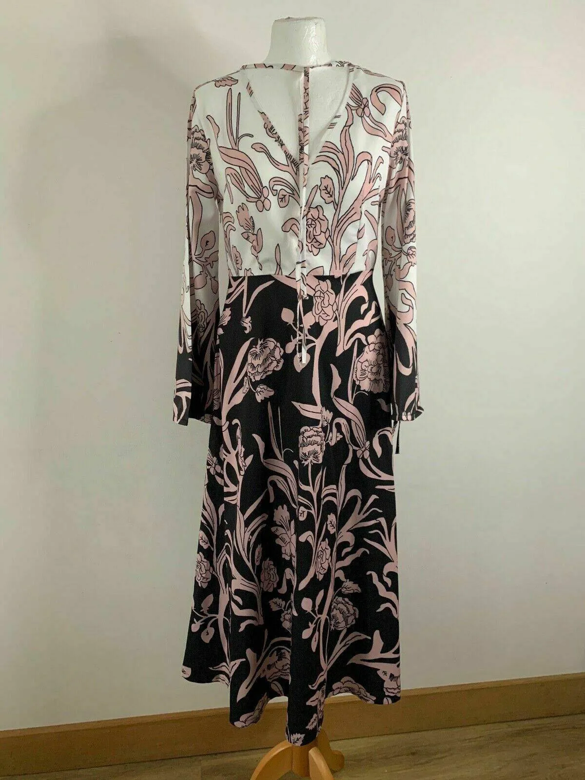 SHEIN Tie Detail Colour block Floral Dress Size S 10 sold by Beagle Boutique