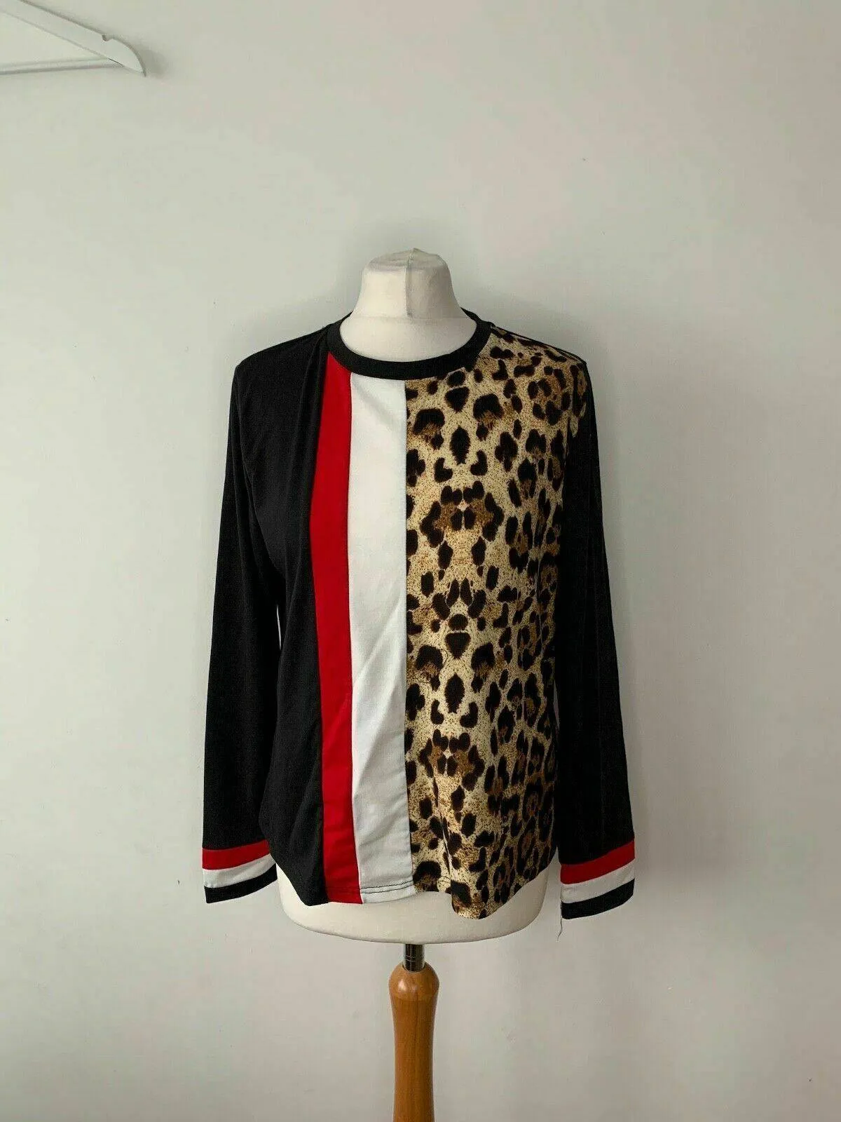 SHEIN Leopard Print Colourblock Tee Long Sleeve T-Shirt Size M 10 sold by Beagle Boutique