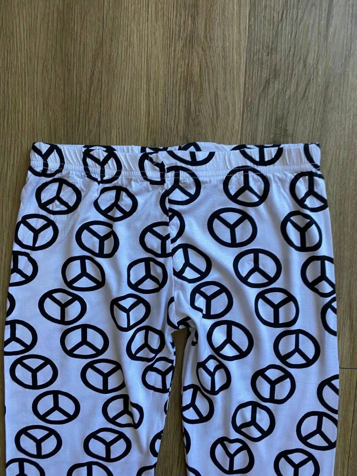 Peace Symbol White Leggings Size M/L 6 - 8 sold by Beagle Boutique product image thumbnail 4