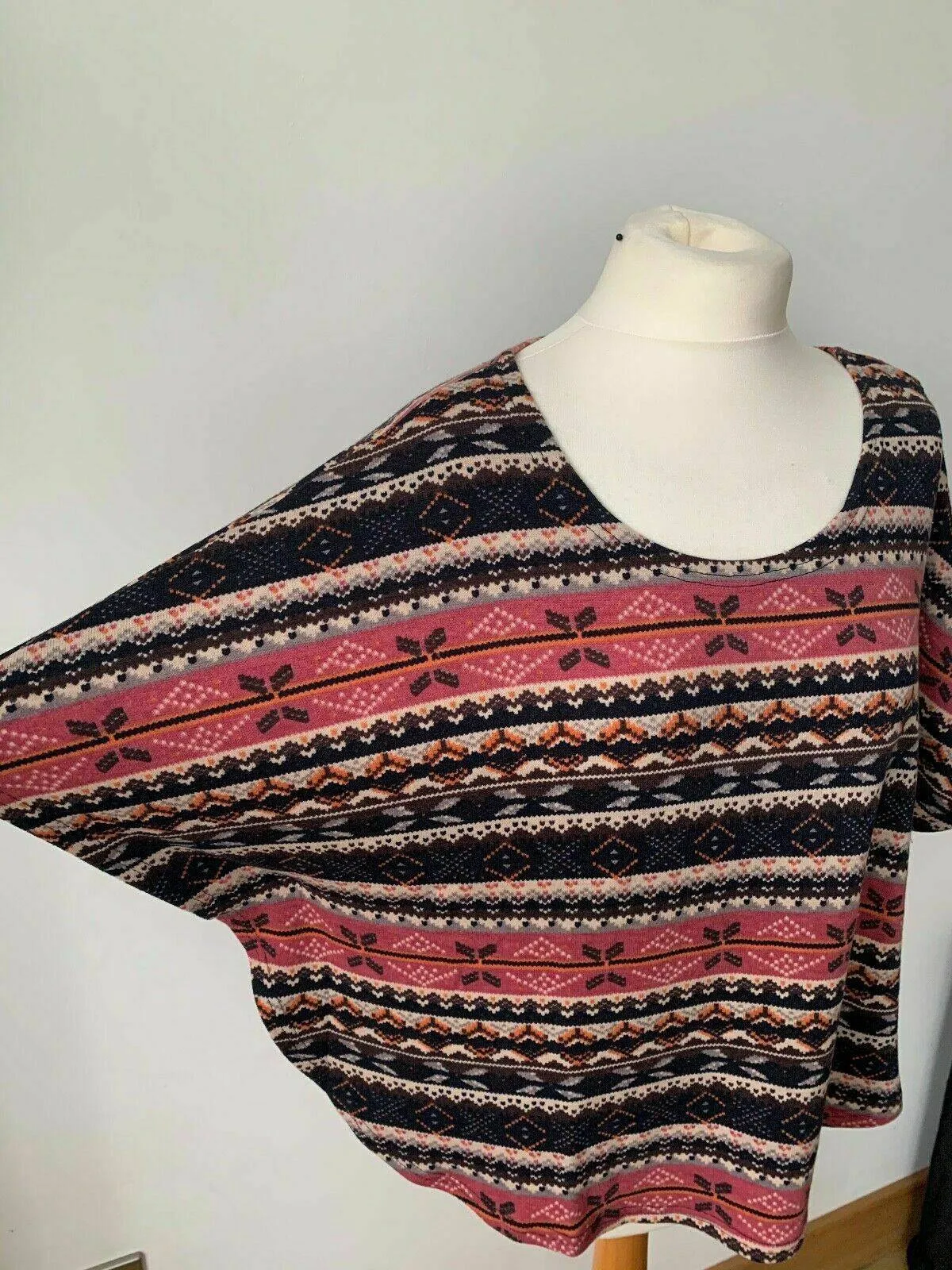 New Look Poncho Type Boxy wide knit Jumper Aztec Print Sizes S or M available sold by Beagle Boutique product image thumbnail 5