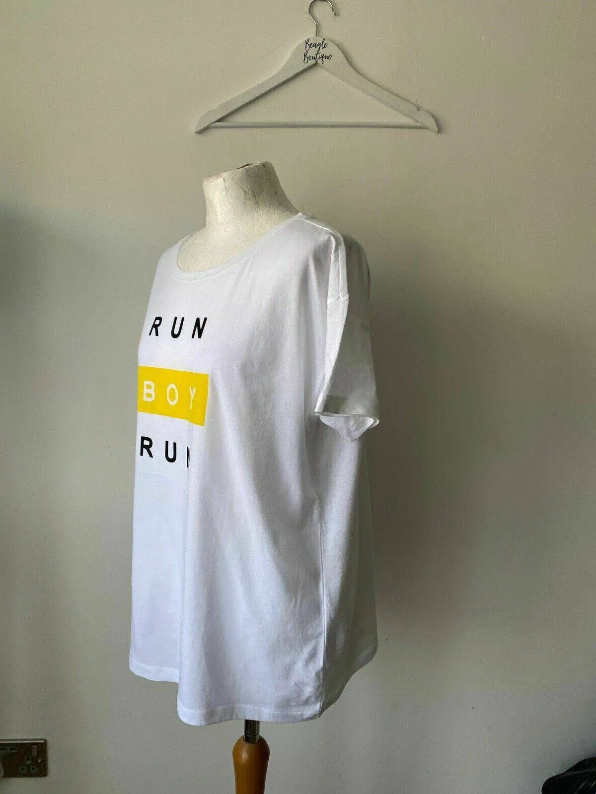 Noisy May Command Short Sleeve T-Shirt Size L 12 - 14 Run Boy Run Slogan sold by Beagle Boutique product image thumbnail 3