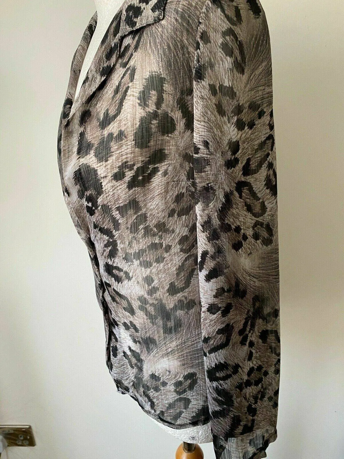 Ex. I SAW IT FIRST Sheer Animal Print Button Down / Blazer Shirt Size 8 sold by Beagle Boutique product image thumbnail 3