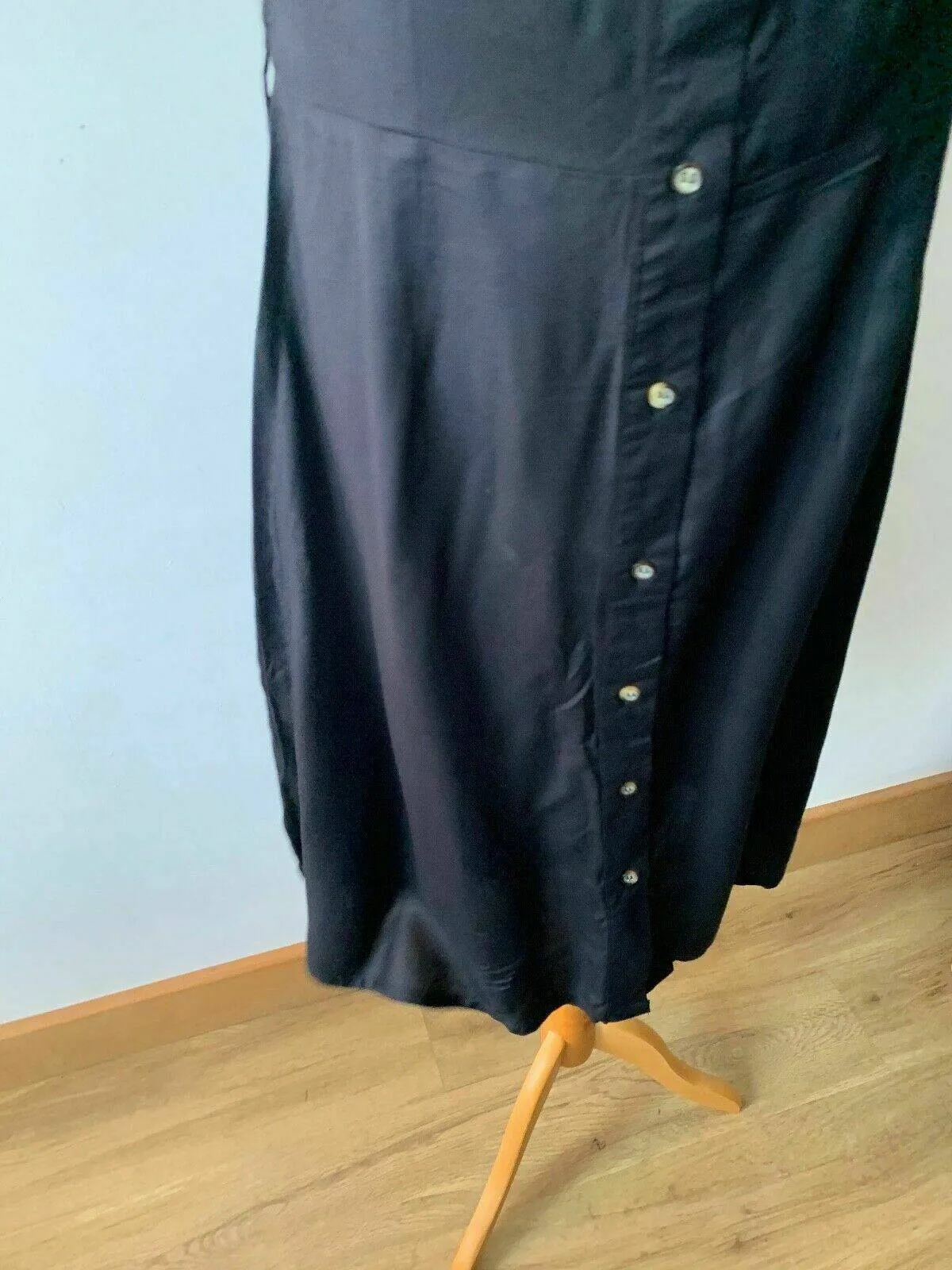 Brave Soul Black Off the shoulder Dress Size L Button Down sold by Beagle Boutique product image thumbnail 3