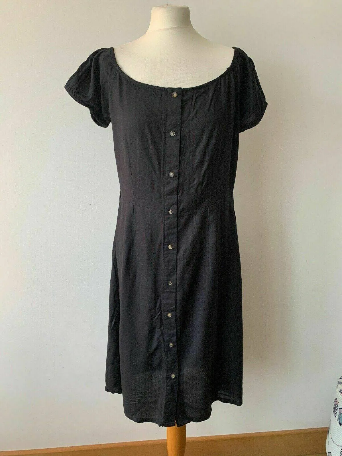 Brave Soul Black Off the shoulder Dress Size L Button Down sold by Beagle Boutique