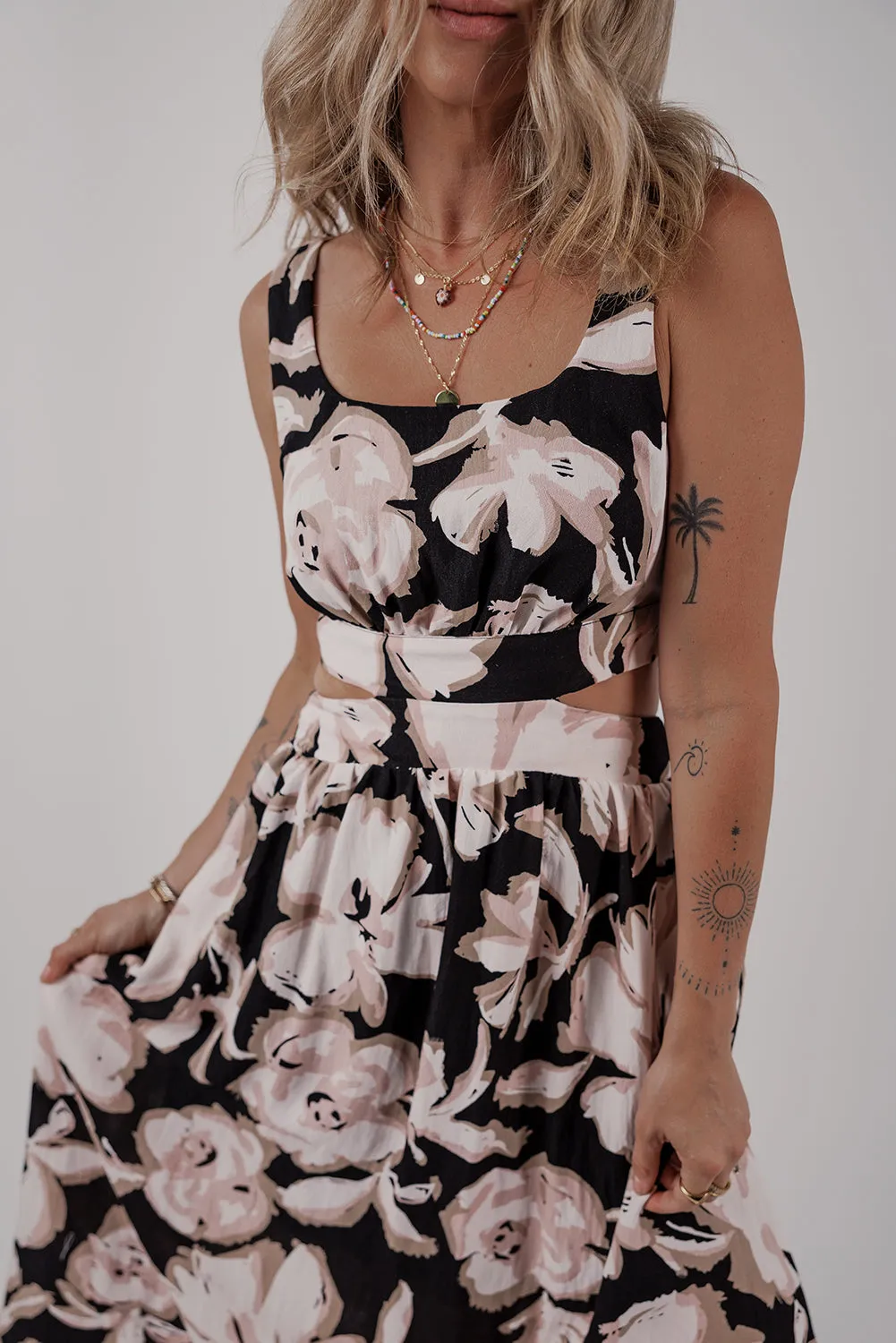 Black Floral Cutout Square Neck Knot Back Sleeveless Maxi Dress sold by Beagle Boutique product image thumbnail 3