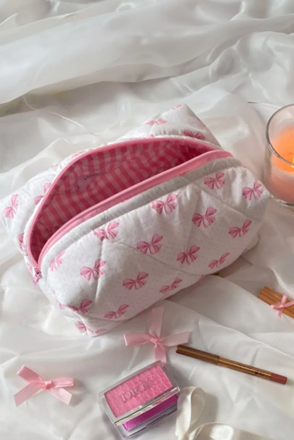 Pink Bow Knot Quilted Zipper Makeup Bag sold by Beagle Boutique product image thumbnail 3