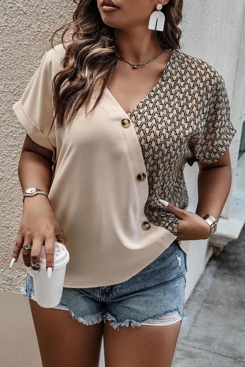 Oatmeal Contrast Geometric Print Patchwork V Neck Short Sleeve Plus Size Top sold by Beagle Boutique product image thumbnail 3