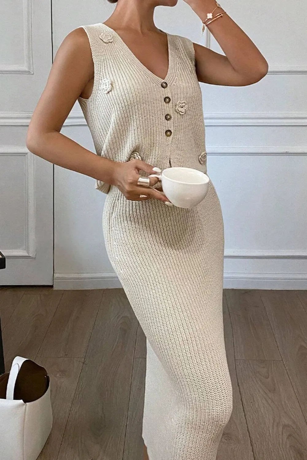 Jet Stream Flower Knit Sleeveless Top And Skirt Two Piece Co-ord Set sold by Beagle Boutique product image thumbnail 4