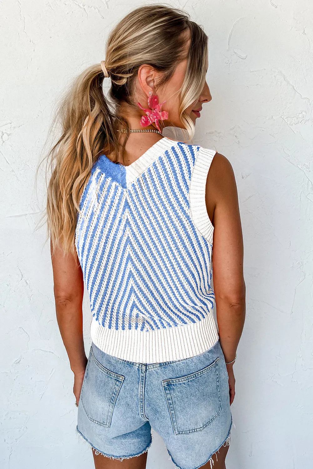 Contrast Chevron Knit V-Neck Sweater Vest sold by Beagle Boutique product image thumbnail 2