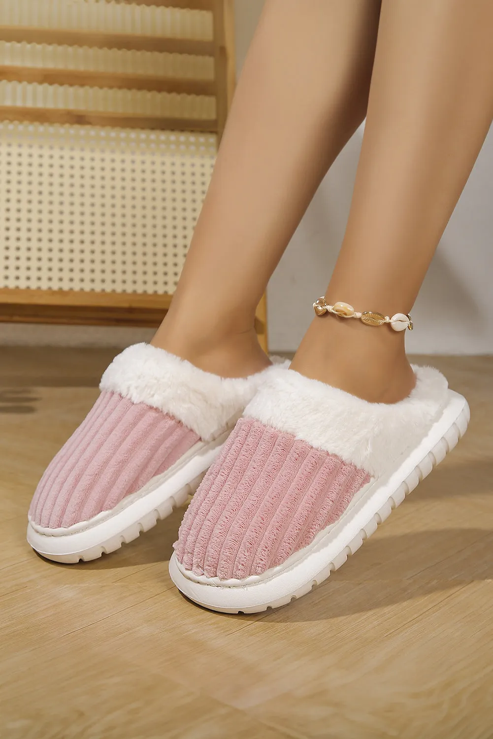 Colour-block Plush House Slippers sold by Beagle Boutique product image thumbnail 3