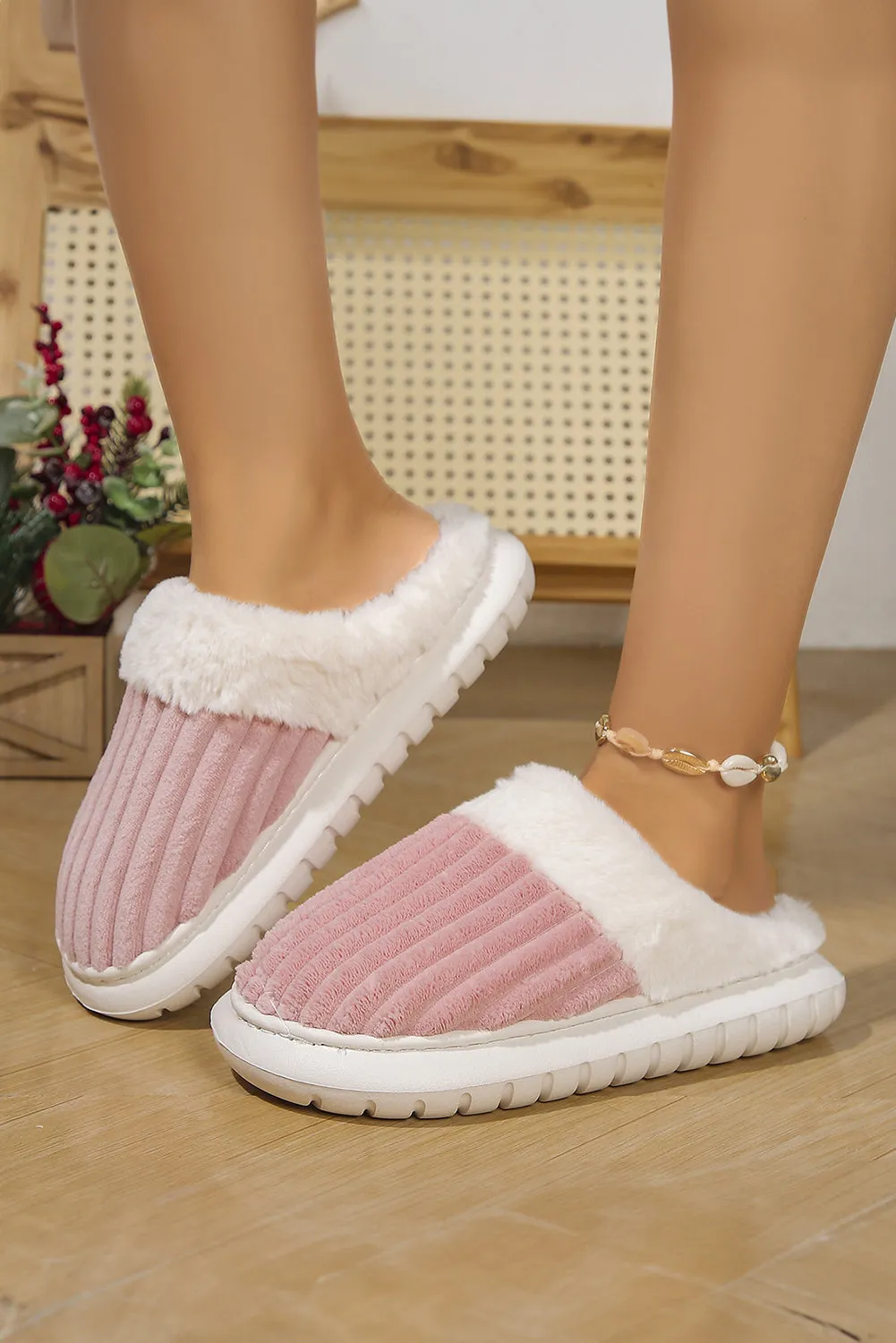 Colour-block Plush House Slippers sold by Beagle Boutique product image thumbnail 2