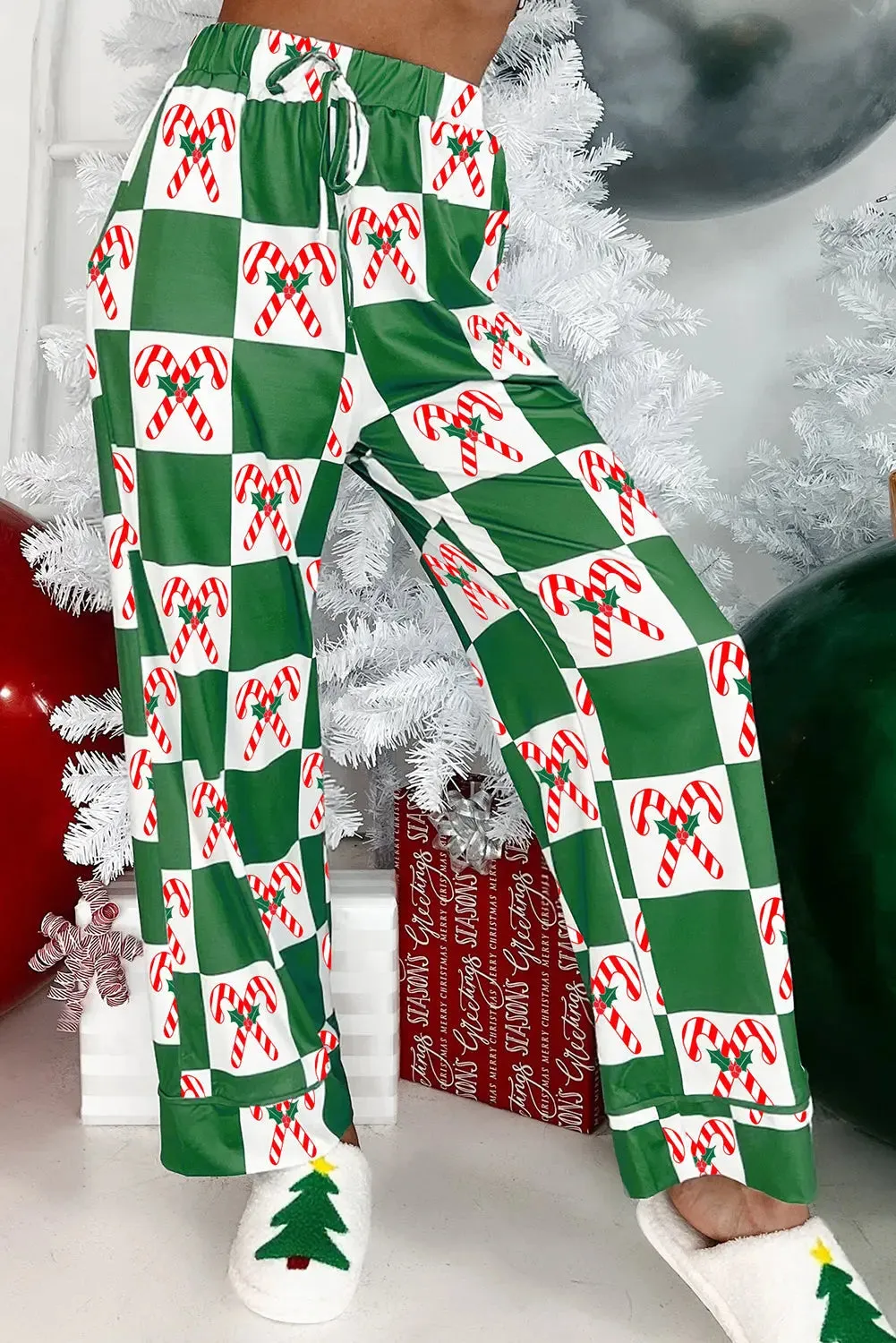 Holly Jolly Checkered Pattern Pyjama Set sold by Beagle Boutique product image thumbnail 2