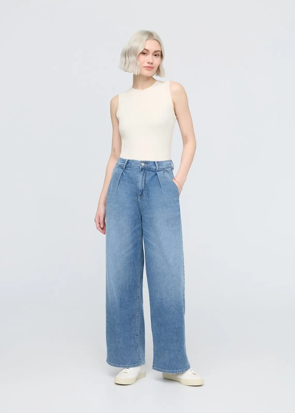 Performance Denim Lite Pleated Pant - Slate Indigo sold by DUER product image thumbnail 2