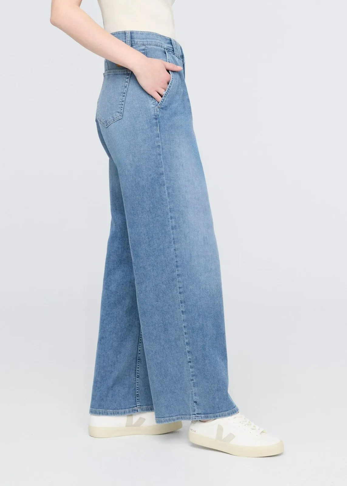 Performance Denim Lite Pleated Pant - Slate Indigo sold by DUER product image thumbnail 3