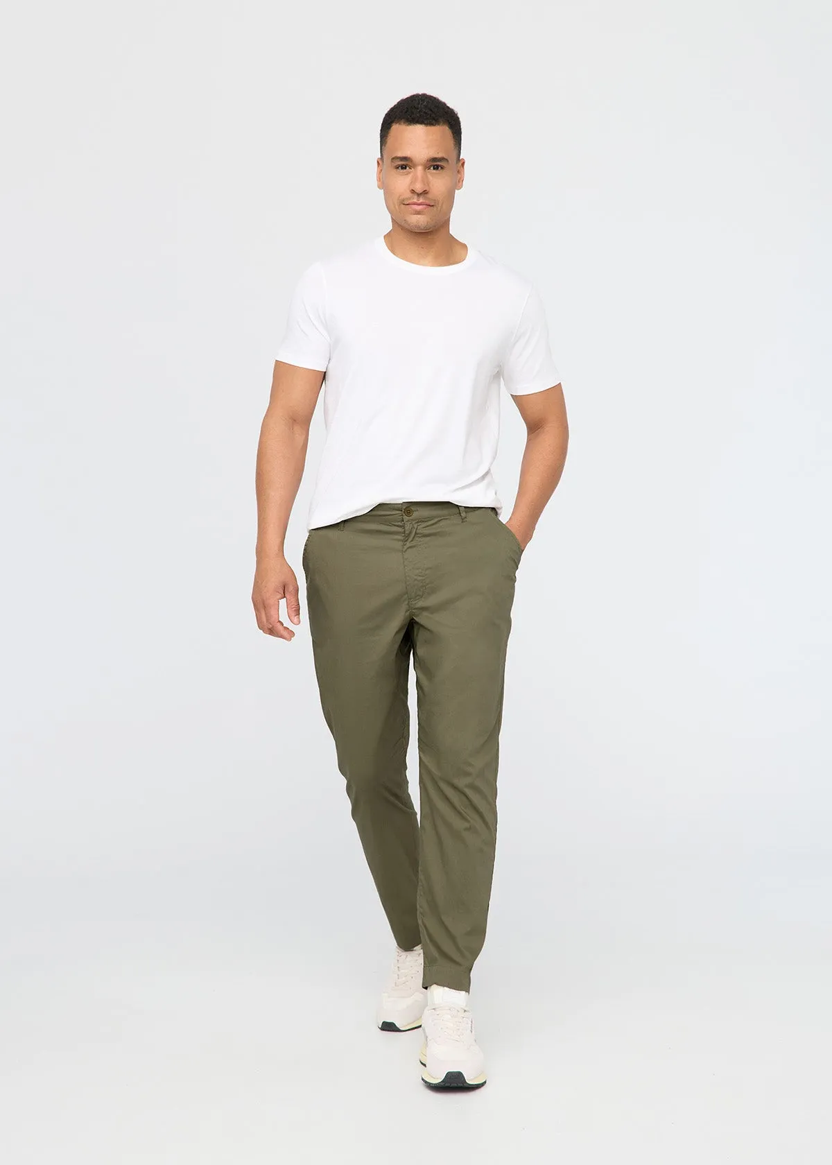 Weightless Poplin AC Pant - Moss sold by DUER product image thumbnail 2