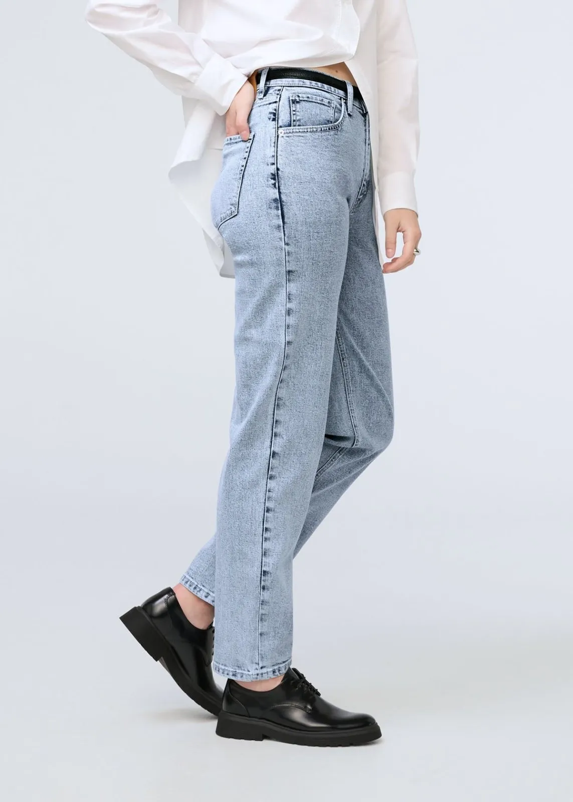 Midweight Denim High Rise Arc (Zip Fly) - Salt and Pepper sold by DUER product image thumbnail 4