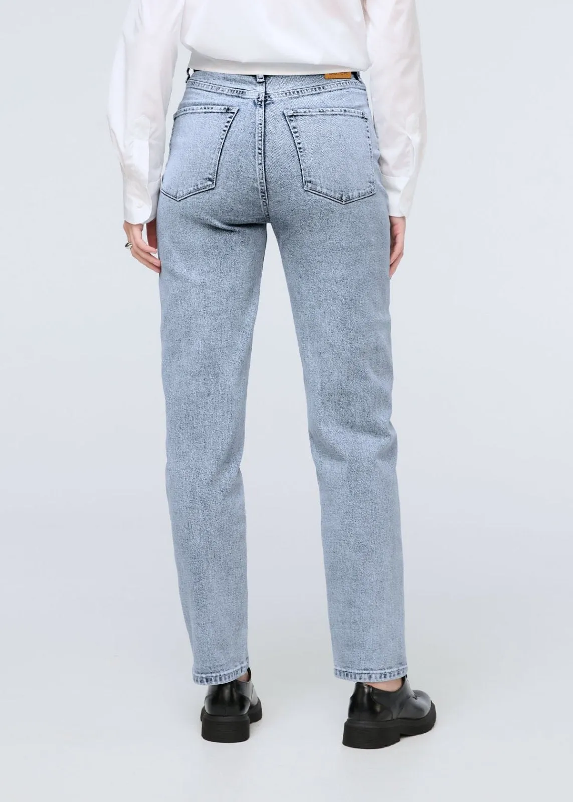 Midweight Denim High Rise Arc (Zip Fly) - Salt and Pepper sold by DUER product image thumbnail 5