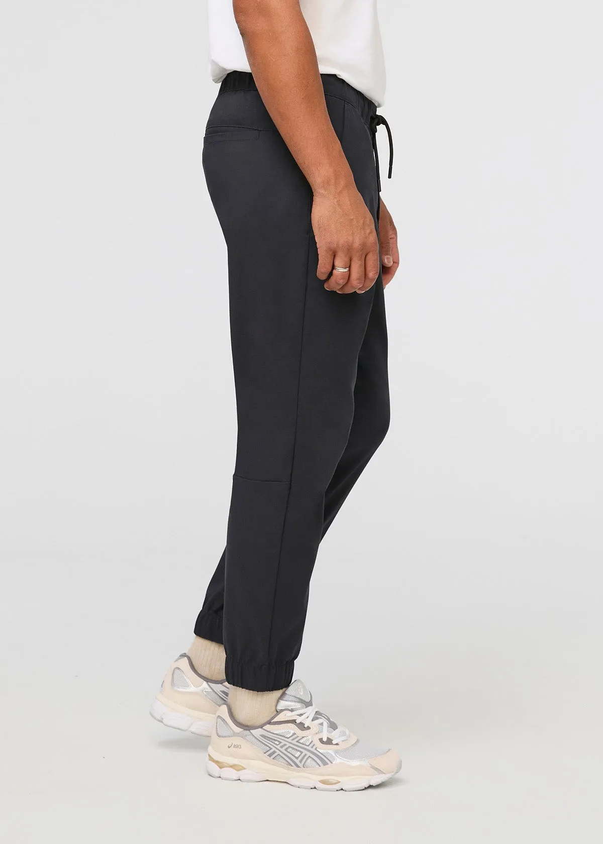 NuStretch Performance Jogger - Black sold by DUER product image thumbnail 3
