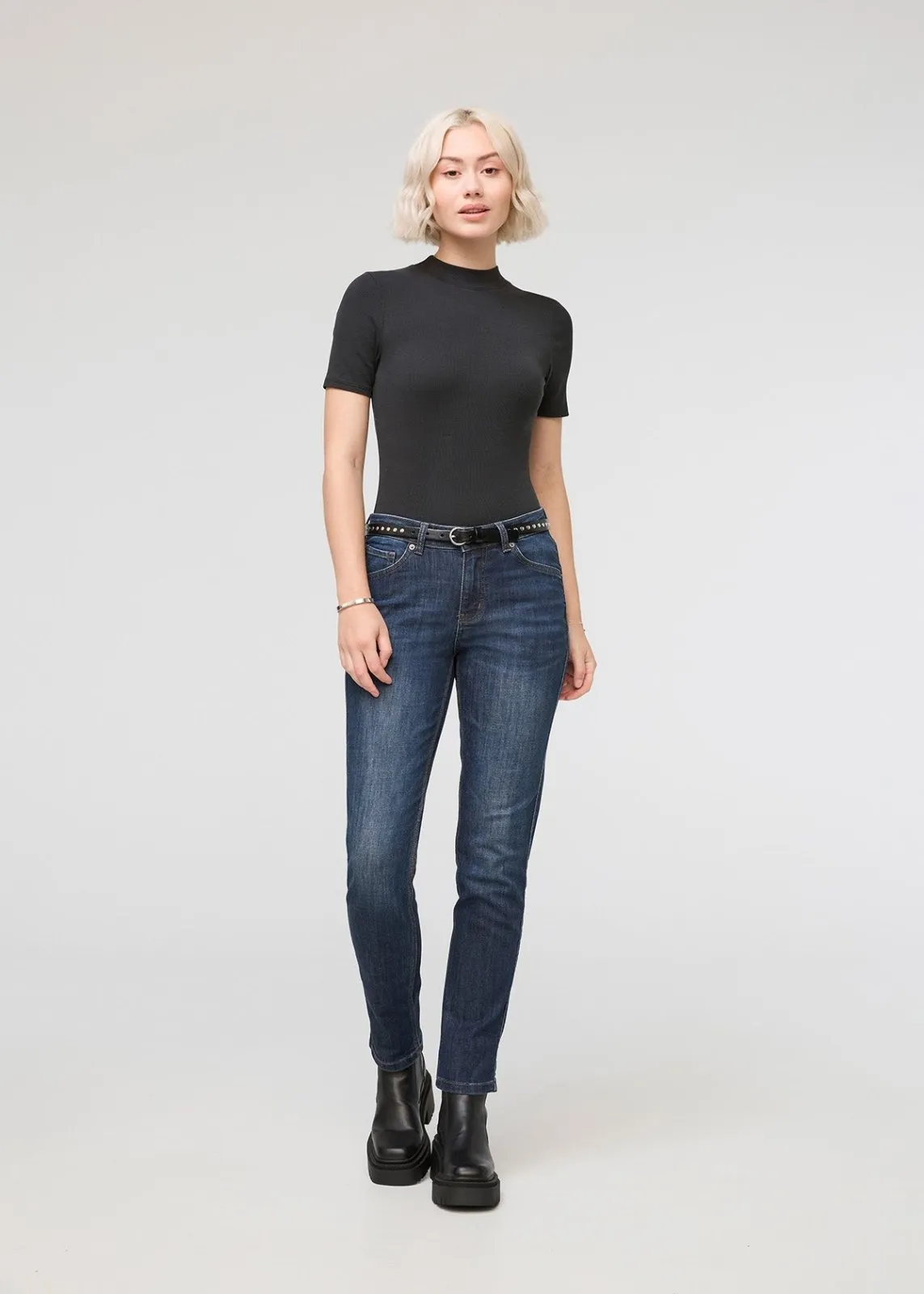 Performance Denim Girlfriend - Heritage Blue sold by DUER product image thumbnail 2
