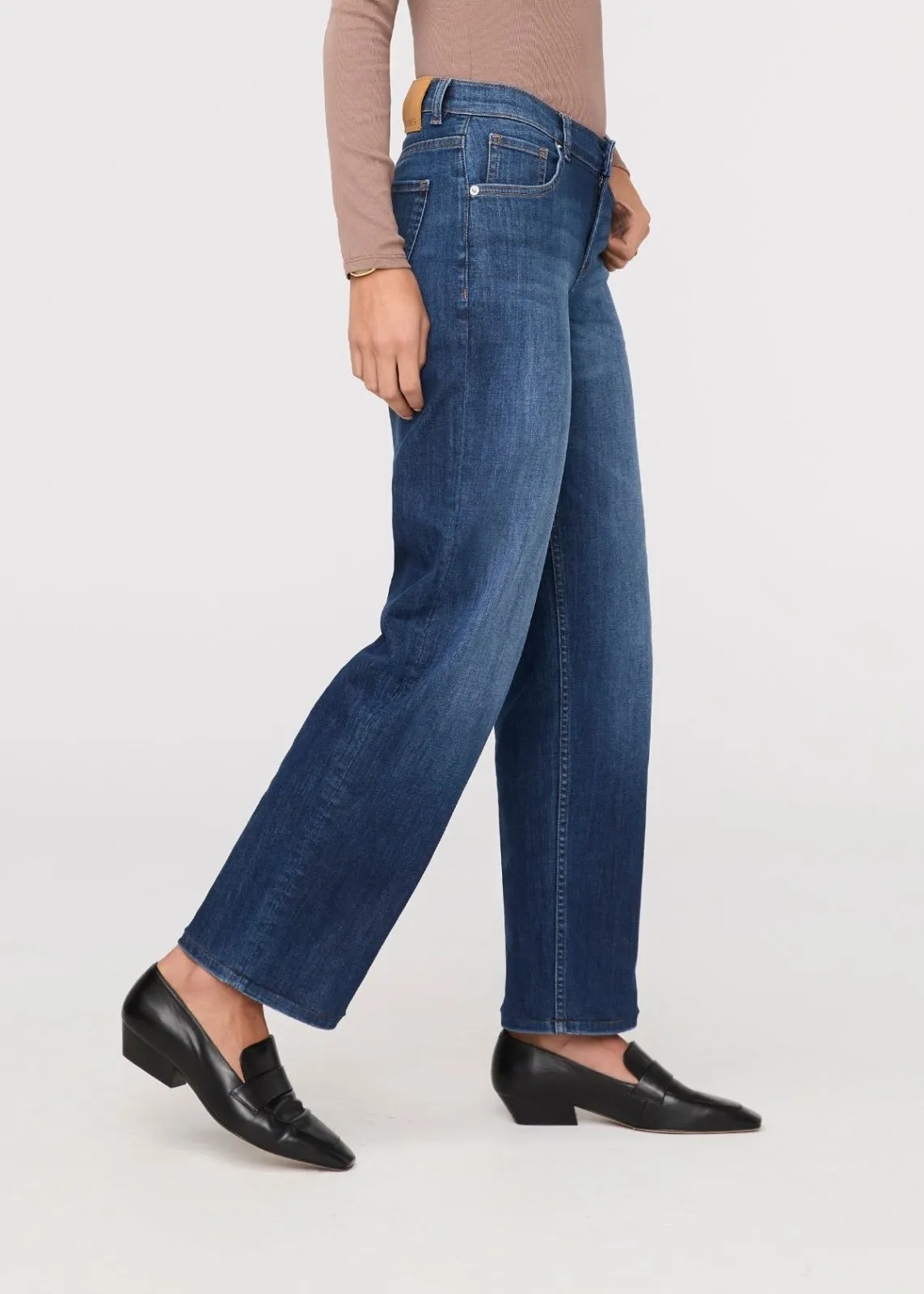 Performance Denim Mid Rise Straight - Blue Cascade sold by DUER product image thumbnail 3