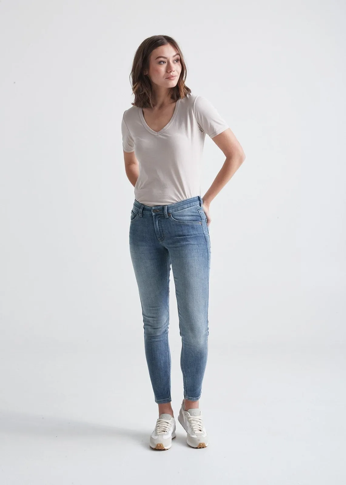 Performance Denim Mid Rise Skinny sold by DUER product image thumbnail 2